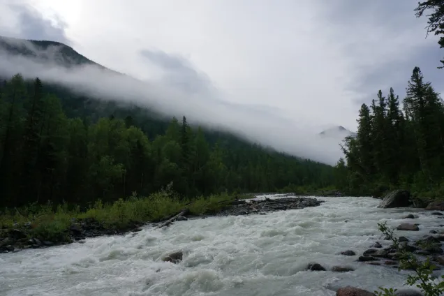 Переход до водопада Текелю
